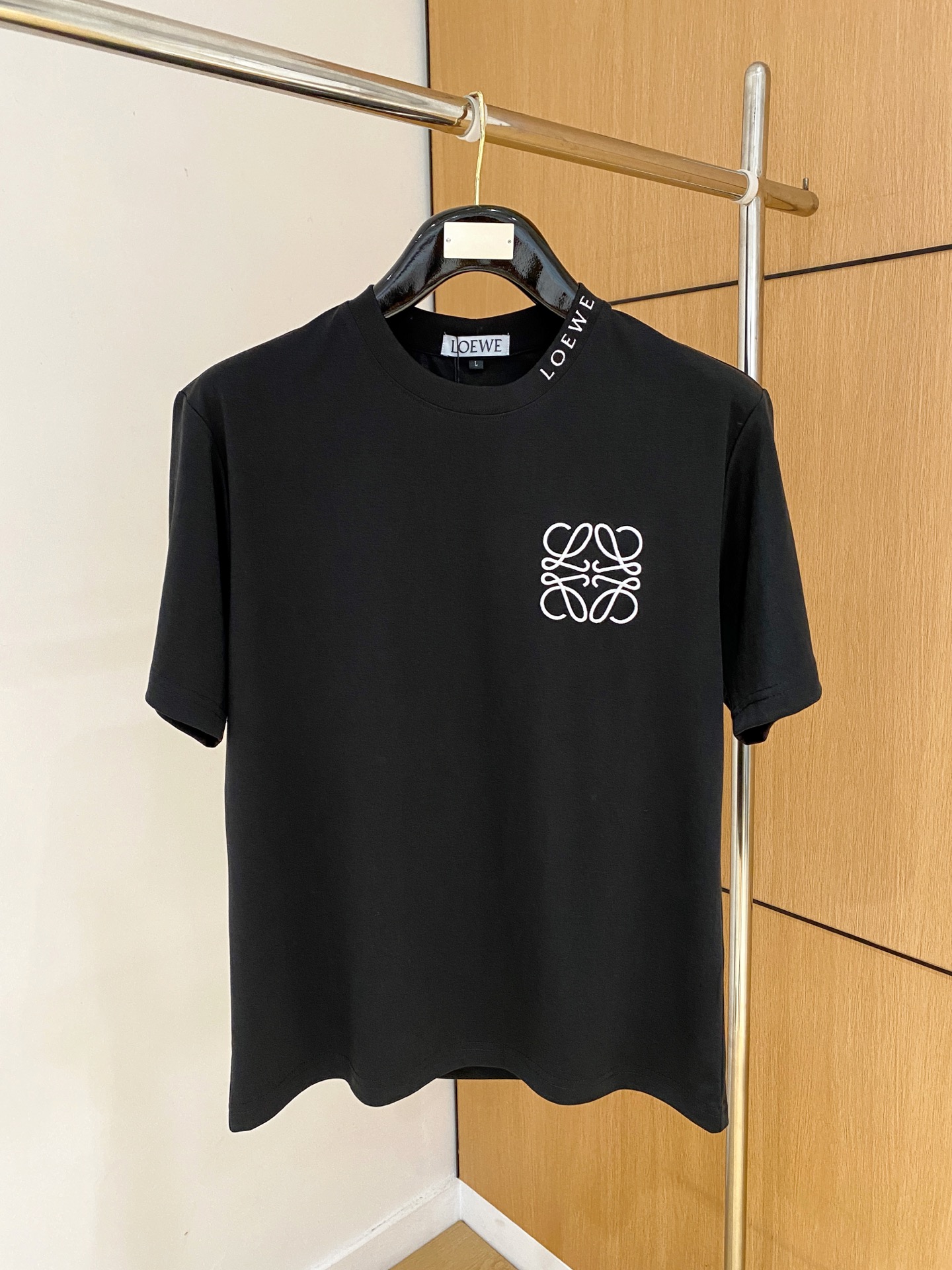 short sleeves